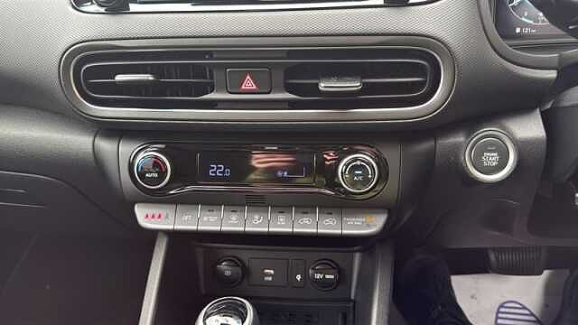 Hyundai KONA 1.6 h-GDi Premium SUV 5dr Petrol Hybrid DCT Euro 6 (s/s) (141 ps) Grey