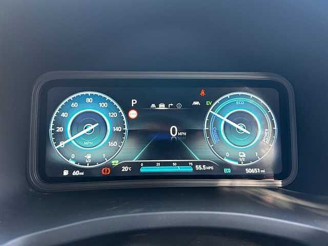 Hyundai KONA 1.6 h-GDi Premium SUV 5dr Petrol Hybrid DCT Euro 6 (s/s) (141 ps) White