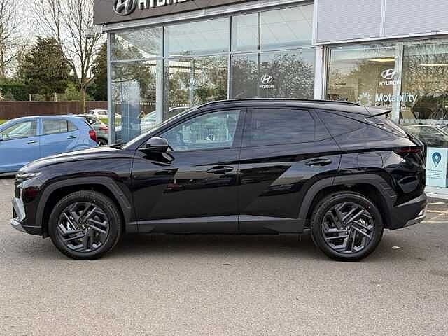 Hyundai TUCSON 1.6T Hybrid 239ps Black Line AU Black