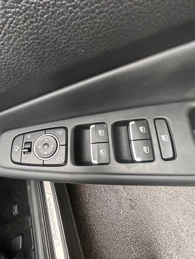 Hyundai SANTA FE 1.6 h T-GDi Premium SUV 5dr Petrol Hybrid Auto 4WD Euro 6 (s/s) (230 ps) Black