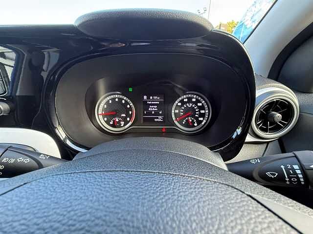 Hyundai i10 1.0 Premium Hatchback 5dr Petrol Auto Euro 6 (s/s) (67 ps)