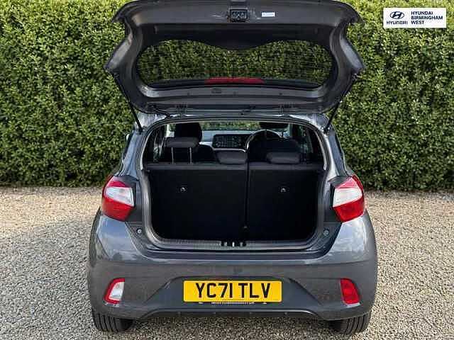 Hyundai I10 1.2 Premium Hatchback 5dr Petrol Manual Euro 6 (s/s) (84 ps) Grey