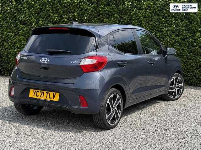 Hyundai I10 1.2 Premium Hatchback 5dr Petrol Manual Euro 6 (s/s) (84 ps) Grey