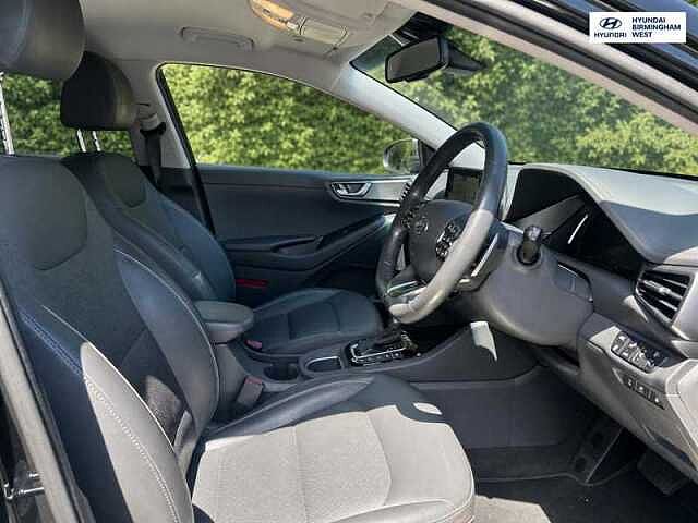 Hyundai IONIQ 1.6 h-GD GPFi 8.9kWh Premium SE Hatchback 5dr Petrol Plug-in Hybrid DCT Euro 6 ( Black