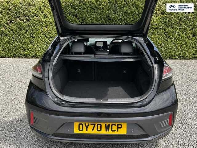 Hyundai IONIQ 1.6 h-GD GPFi 8.9kWh Premium SE Hatchback 5dr Petrol Plug-in Hybrid DCT Euro 6 ( Black
