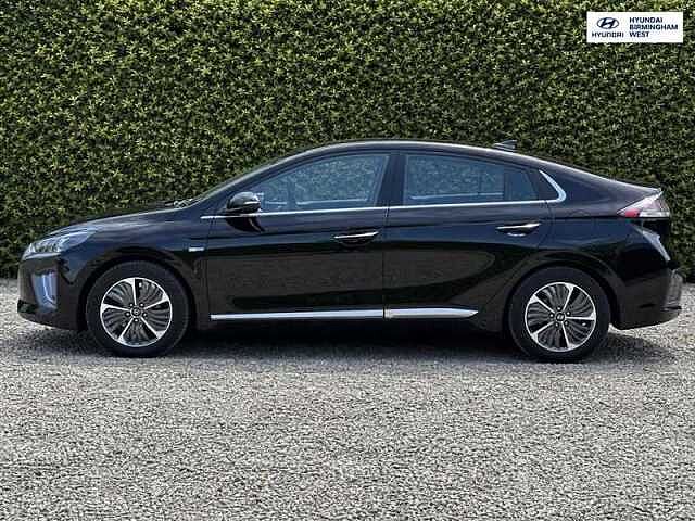 Hyundai IONIQ 1.6 h-GD GPFi 8.9kWh Premium SE Hatchback 5dr Petrol Plug-in Hybrid DCT Euro 6 ( Black