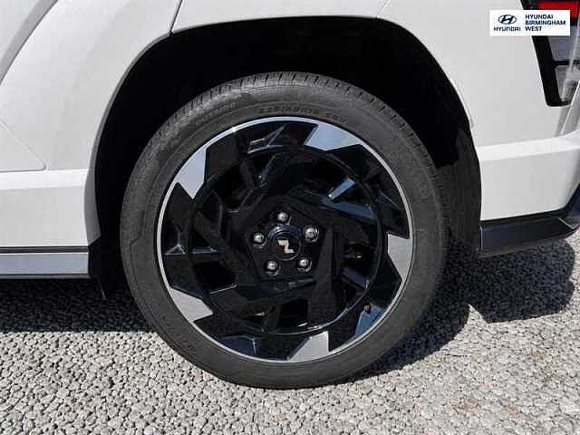 Hyundai KONA 65.4kWh N Line SUV 5dr Electric Auto (218 ps) White