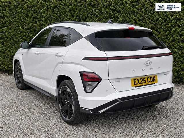 Hyundai KONA 65.4kWh N Line SUV 5dr Electric Auto (218 ps) White