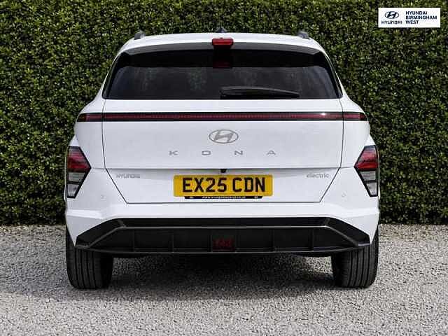 Hyundai KONA 65.4kWh N Line SUV 5dr Electric Auto (218 ps) White