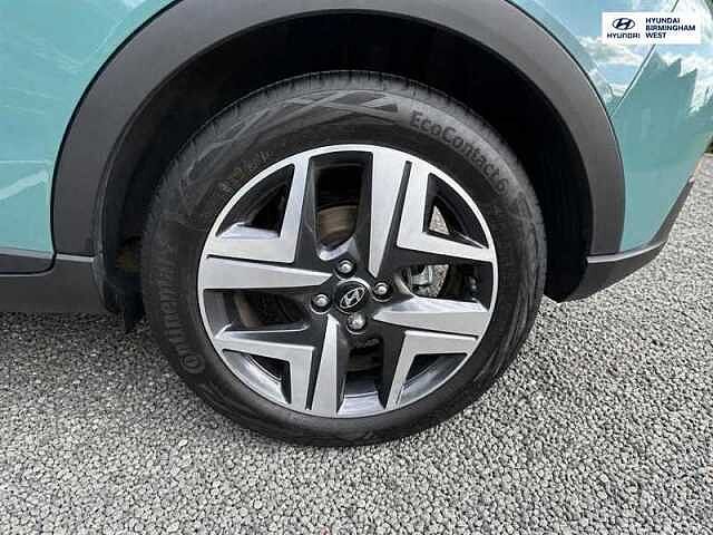 Hyundai BAYON 1.0 T-GDi MHEV Premium SUV 5dr Petrol Hybrid DCT Euro 6 (s/s) (100 ps) Green