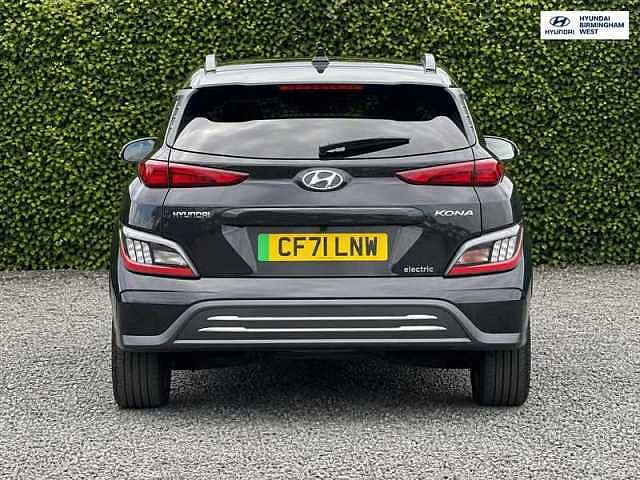 Hyundai KONA 64kWh Premium SUV 5dr Electric Auto (10.5kW Charger) (204 ps)
