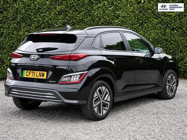 Hyundai KONA 64kWh Premium SUV 5dr Electric Auto (10.5kW Charger) (204 ps)