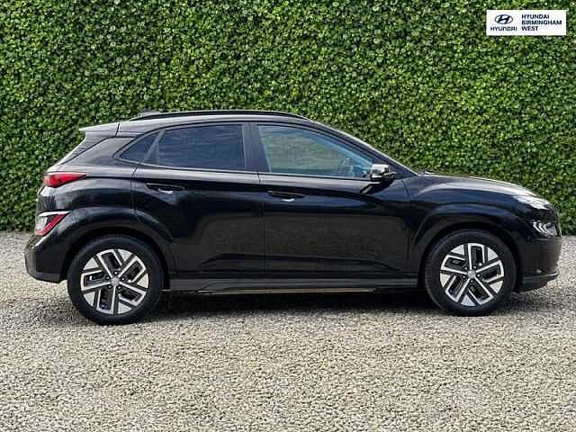 Hyundai KONA 64kWh Premium SUV 5dr Electric Auto (10.5kW Charger) (204 ps)