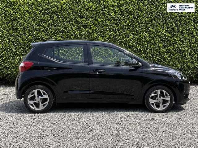 Hyundai i10 1.2 SE Connect Hatchback 5dr Petrol Manual Euro 6 (s/s) (84 ps)