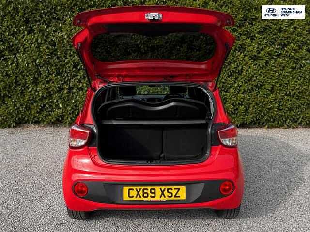 Hyundai i10 1.0 Play Hatchback 5dr Petrol Manual Euro 6 (67 ps)