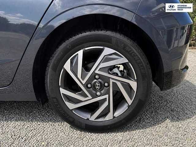 Hyundai i20 1.0 T-GDi Advance Hatchback 5dr Petrol DCT Euro 6 (s/s) (100 ps)