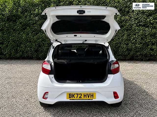 Hyundai i10 1.2 Premium Hatchback 5dr Petrol Auto Euro 6 (s/s) (84 ps)
