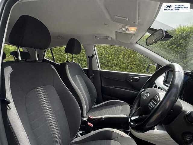 Hyundai i10 1.2 Premium Hatchback 5dr Petrol Auto Euro 6 (s/s) (84 ps)
