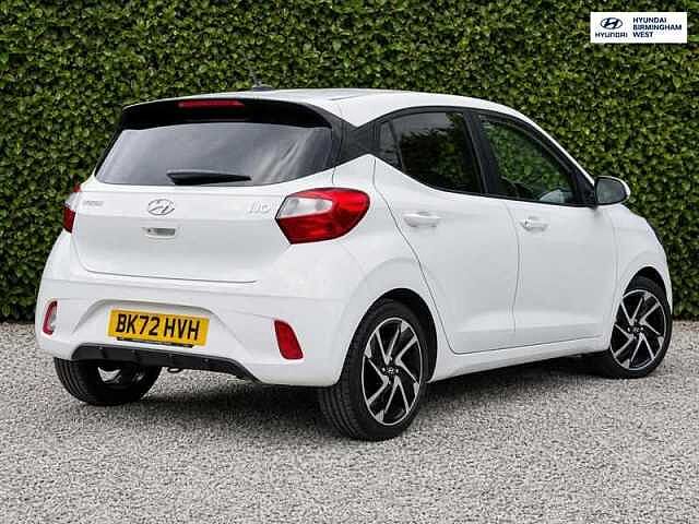 Hyundai i10 1.2 Premium Hatchback 5dr Petrol Auto Euro 6 (s/s) (84 ps)