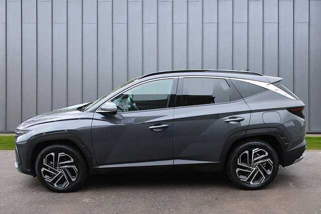 Hyundai TUCSON 1.6 T-GDi 13.8kWh Ultimate Auto 4WD Euro 6 (s/s) 5dr Grey
