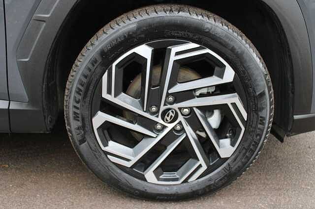 Hyundai TUCSON 1.6 T-GDi 13.8kWh Ultimate Auto 4WD Euro 6 (s/s) 5dr Grey