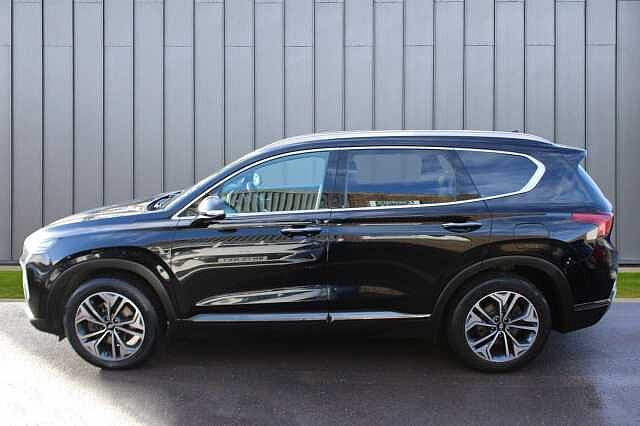 Hyundai SANTA FE 2.2 CRDi Premium SE Auto 4WD Euro 6 (s/s) 5dr 7 Seat Black