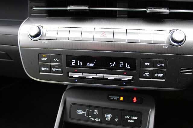 Hyundai KONA 65.4kWh Ultimate Auto 5dr Silver