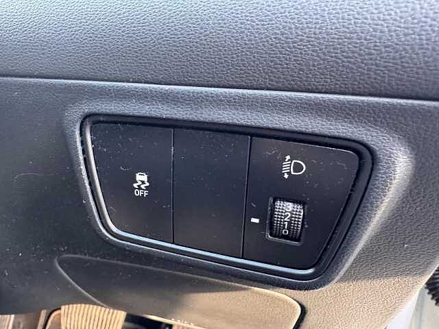 Hyundai TUCSON 1.6 T-GDi MHEV SE Connect DCT Euro 6 (s/s) 5dr White