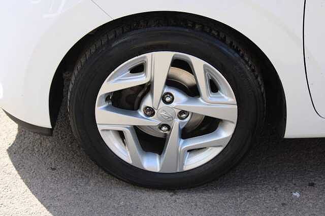 Hyundai I10 1.0 SE Connect Euro 6 (s/s) 5dr White