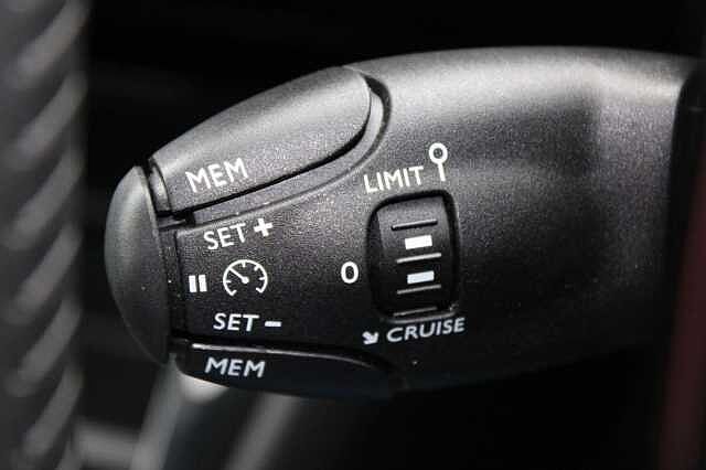 Peugeot 208 1.2 PureTech Active Euro 6 (s/s) 5dr