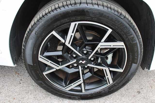 Hyundai TUCSON 1.6 T-GDi 13.8kWh N Line Auto Euro 6 (s/s) 5dr