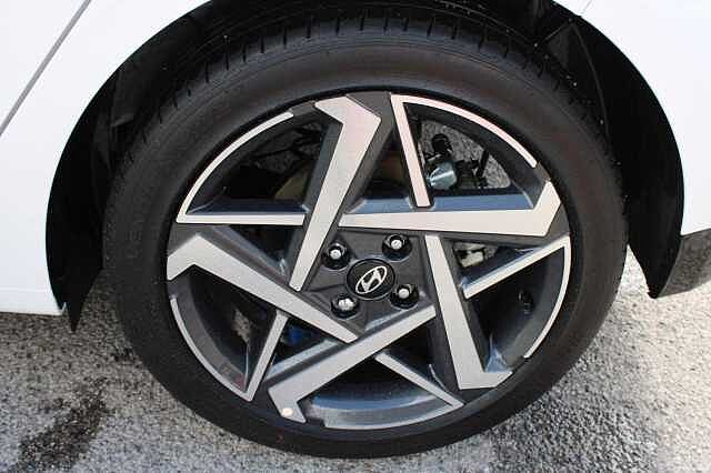 Hyundai i20 1.0 T-GDi Tech Line DCT Euro 6 (s/s) 5dr