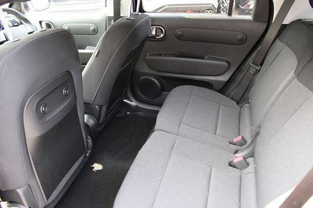 Hyundai INSTER Long Range 49kWh 02 Auto 5dr Black