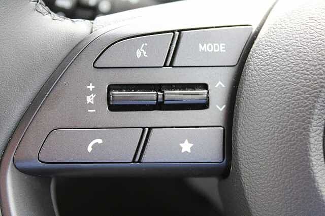 Hyundai BAYON 1.0 T-GDi Black Line DCT Euro 6 (s/s) 5dr