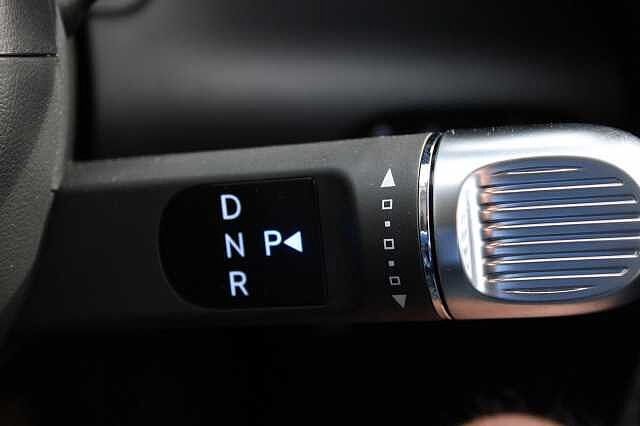 Hyundai INSTER Long Range 49kWh 02 Auto 5dr Black