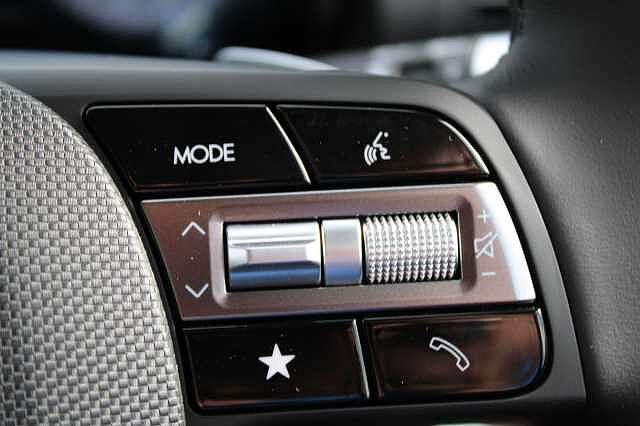 Hyundai INSTER Long Range 49kWh 02 Auto 5dr Black
