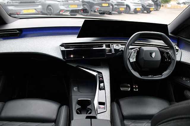 Peugeot E-3008 73kWh GT Auto 5dr