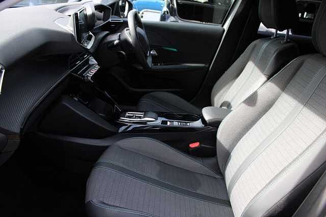 Peugeot E-208 50kWh Allure Premium + Auto 5dr (7.4kW Charger)