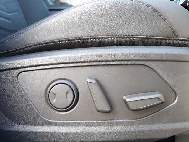 Hyundai TUCSON 1.6T Hybrid Premium 5dr Auto White