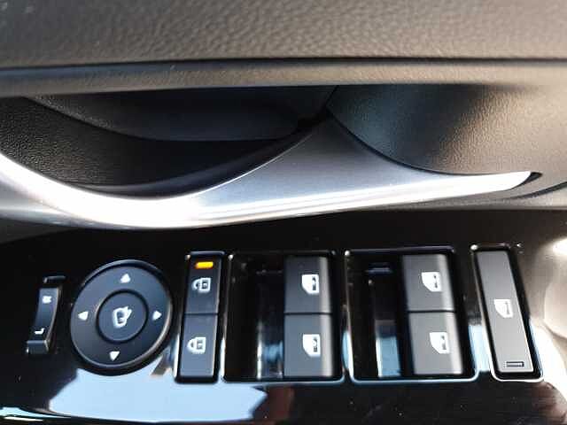 Hyundai TUCSON 1.6T Hybrid Premium 5dr Auto White