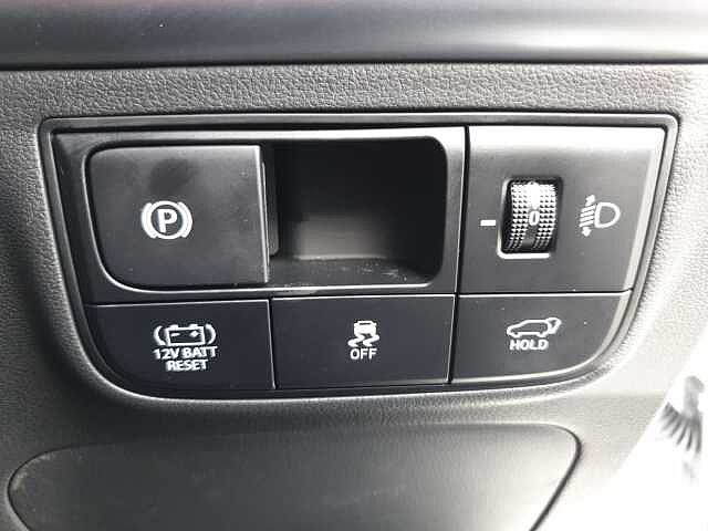 Hyundai TUCSON 1.6T Hybrid Premium 5dr Auto White