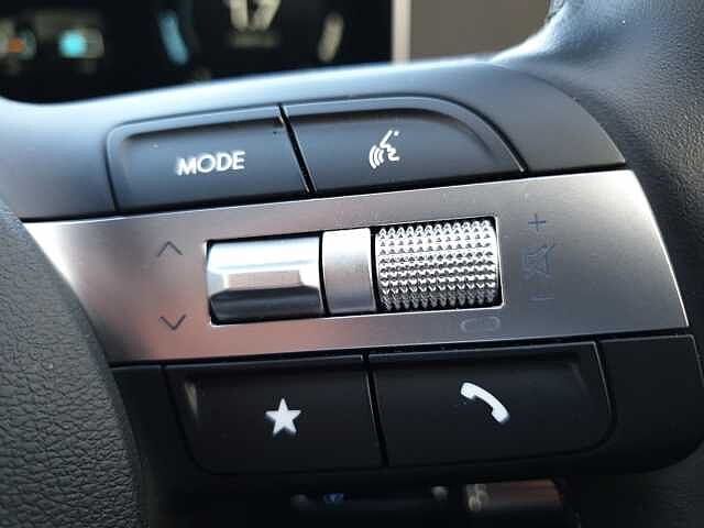 Hyundai TUCSON 1.6T Hybrid Premium 5dr Auto White