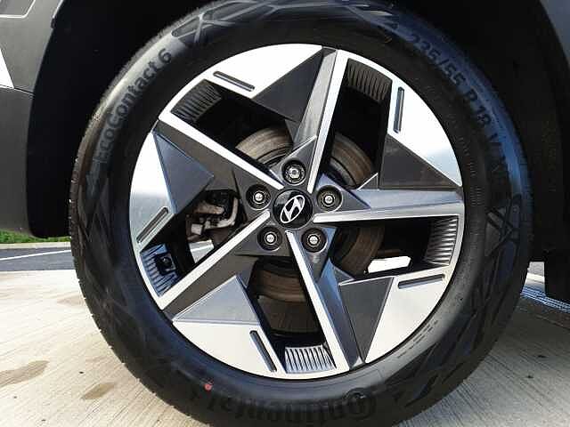 Hyundai TUCSON 1.6T Hybrid Premium 5dr Auto White