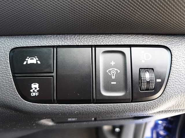 Hyundai IONIQ 1.6 GDi Hybrid Premium SE 5dr DCT