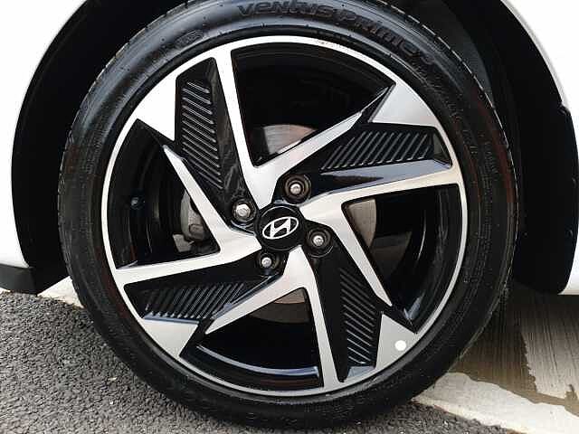 Hyundai i10 1.0 MPi Premium 5dr Auto