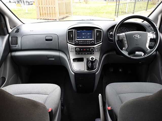 Hyundai i800 2.5 CRDi SE Nav 5dr
