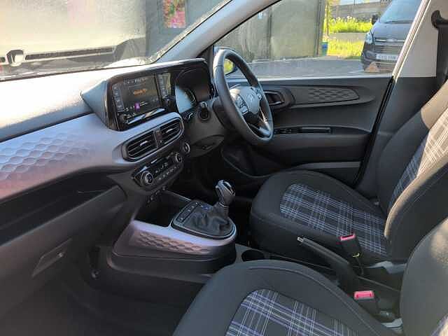Hyundai i10 1.2 [79] Premium 5dr Auto [Nav]