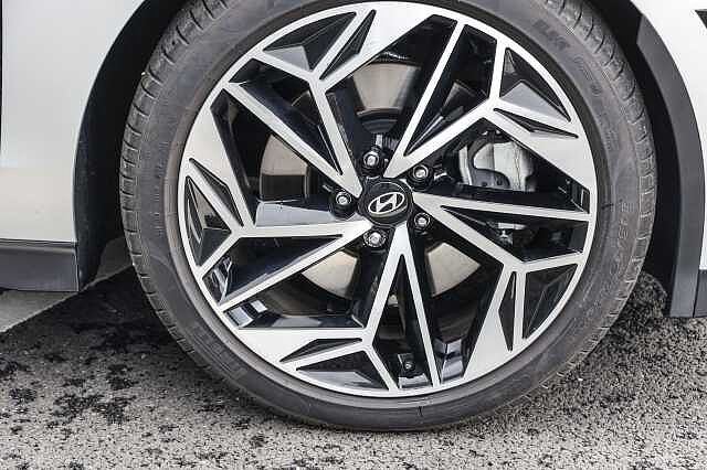 Hyundai IONIQ 6 E (325ps) Ultimate 77kWh (Dual Motor) AWD