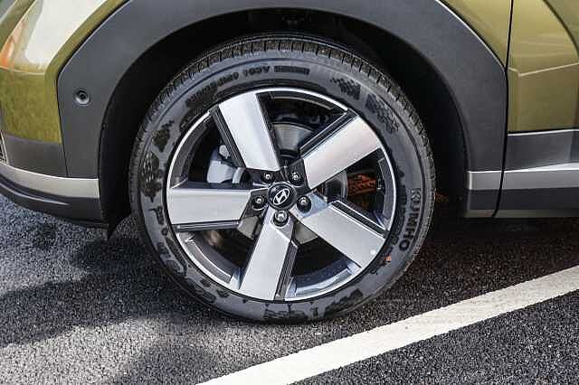 Hyundai Santa Fe Estate 1.6 TGDi Plug-in Hybrid Ultimate 5dr 4WD Auto