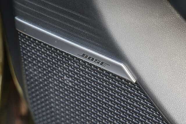 Hyundai Santa Fe Estate 1.6 TGDi Plug-in Hybrid Ultimate 5dr 4WD Auto